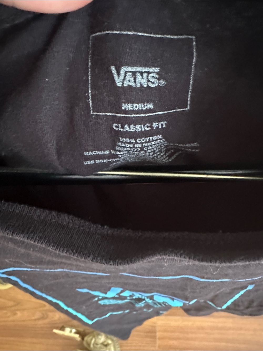 Vans T - Picture 2 of 3